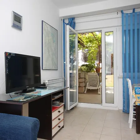 By The Sea Apartment